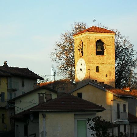 Il Cortiletto Dei Capperi Bed & Breakfast Gassino Torinese Exterior photo