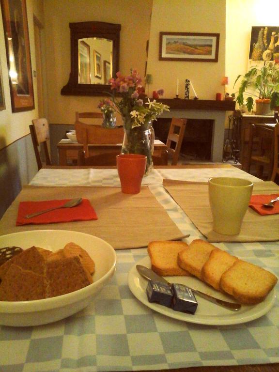 Il Cortiletto Dei Capperi Bed & Breakfast Gassino Torinese Exterior photo
