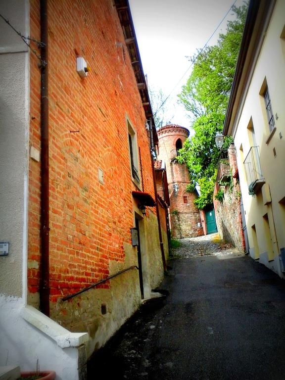 Il Cortiletto Dei Capperi Bed & Breakfast Gassino Torinese Exterior photo