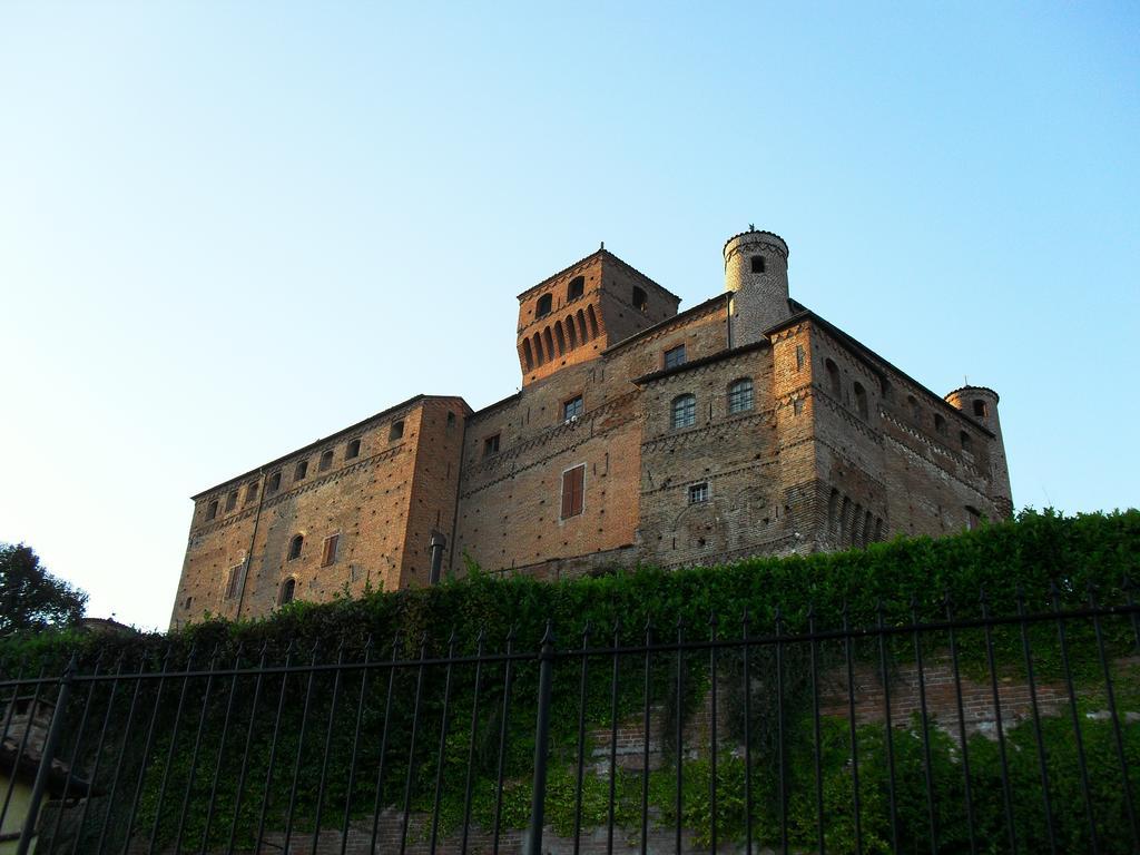 Il Cortiletto Dei Capperi Bed & Breakfast Gassino Torinese Exterior photo